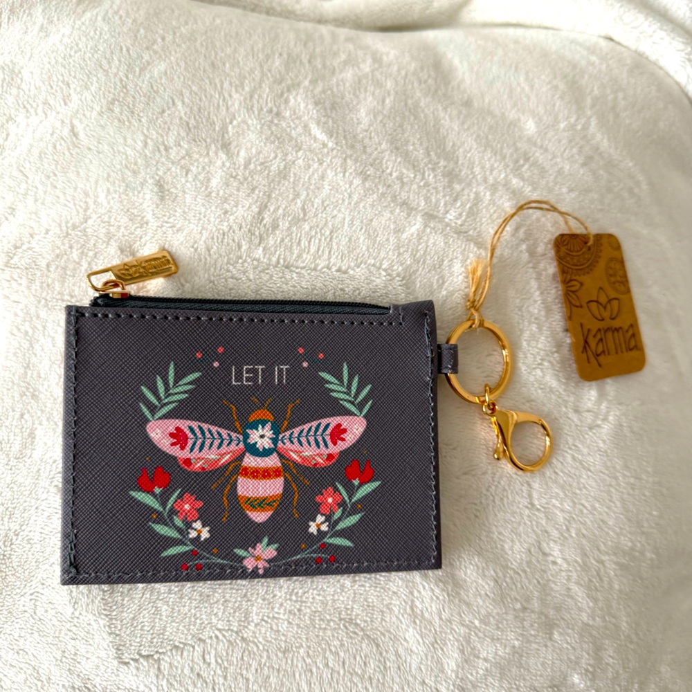 Cute floral ID/ wallet keychain. Let it (bee)